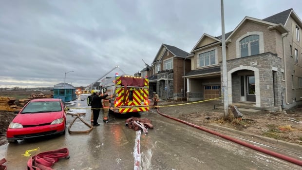 Halton police charge three with arson over two Burlington, Ont. fires [Video]