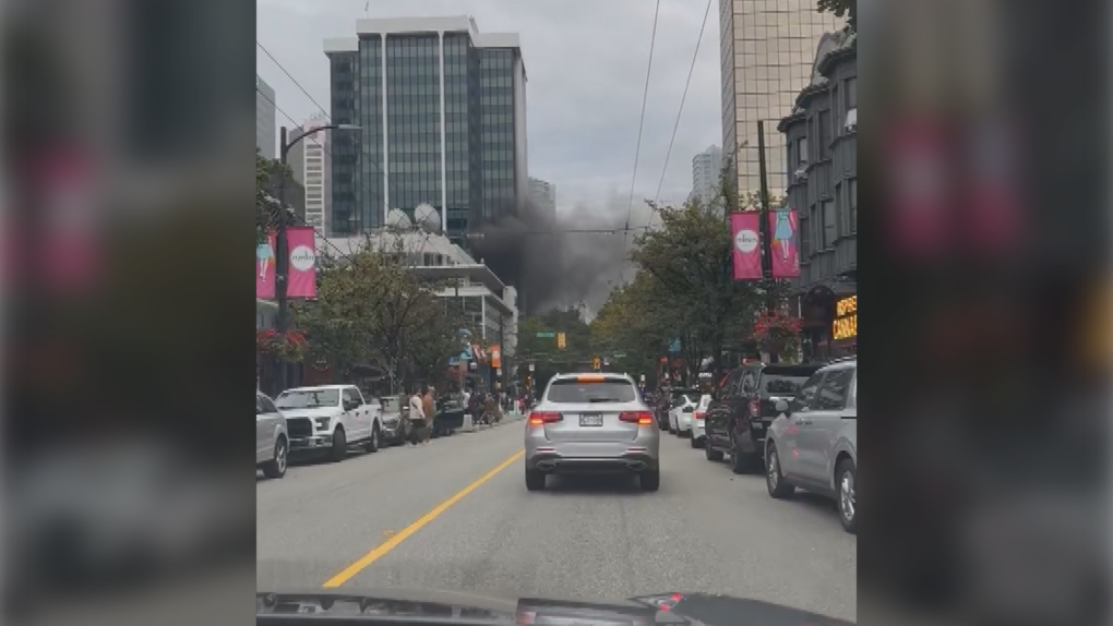 Crews extinguish car fire in downtown Vancouver [Video]