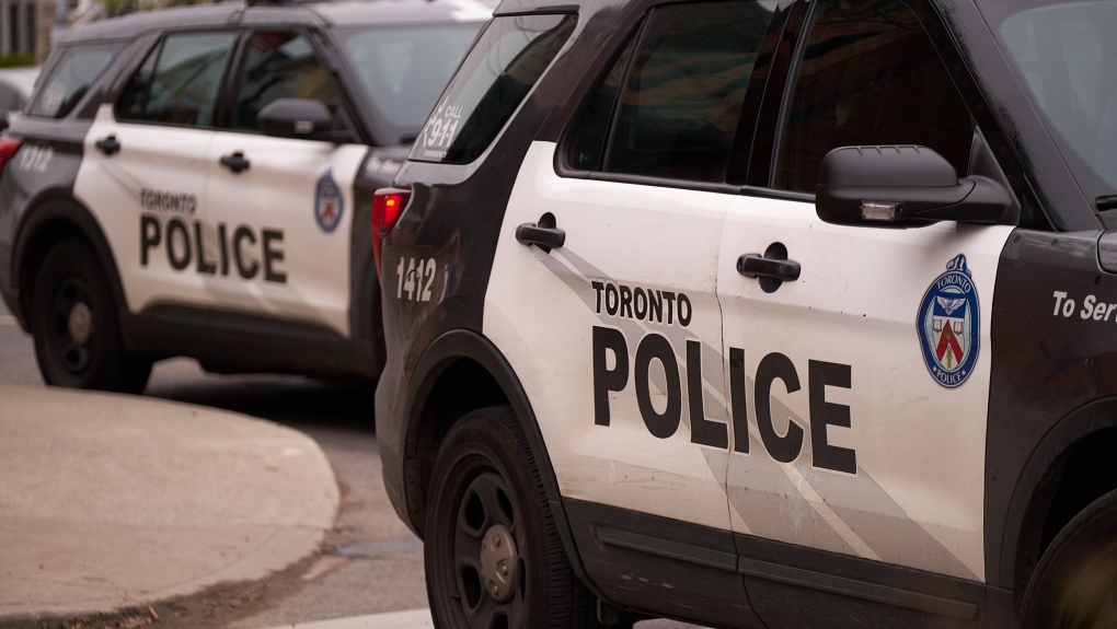 2 Toronto homes struck by gunfire overnight [Video]