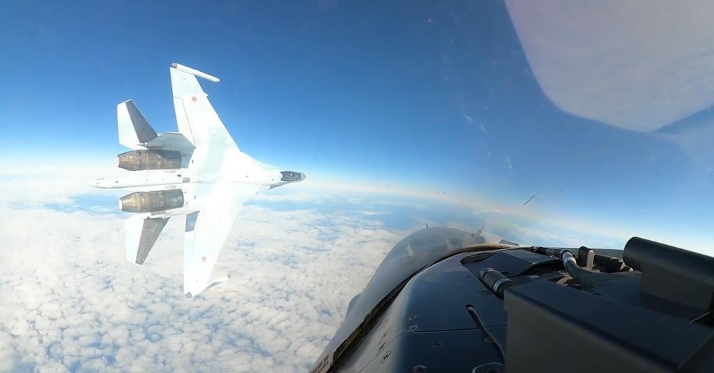 Russian Su-35 nearly collides with US F-16 during Alaska intercept | News [Video]