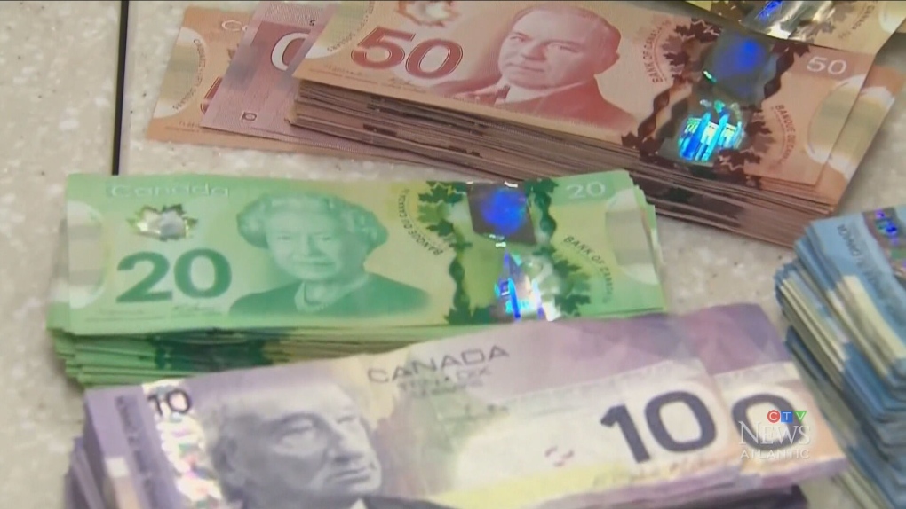 Minimum wage to increase in Manitoba [Video]