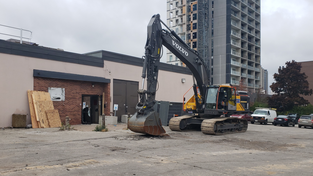 Demolition begins at former CTV Kitchener station [Video]