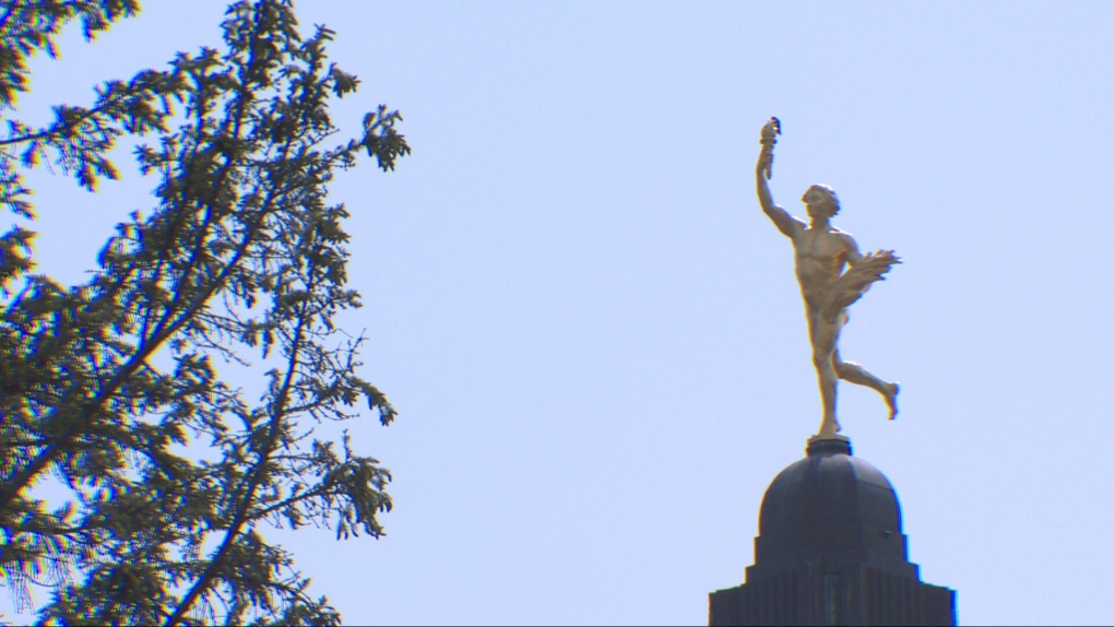 Manitoba legislature sitting to feature omnibus budget bill and new Independent [Video]