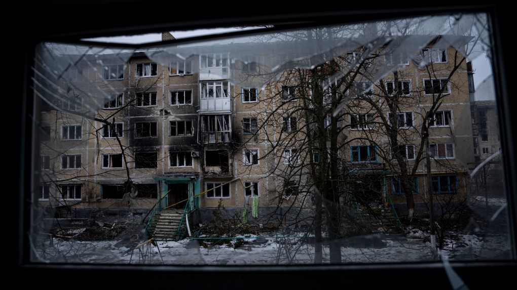 Ukraine to pull out of Vuhledar after 2 years of fighting with Russia [Video]