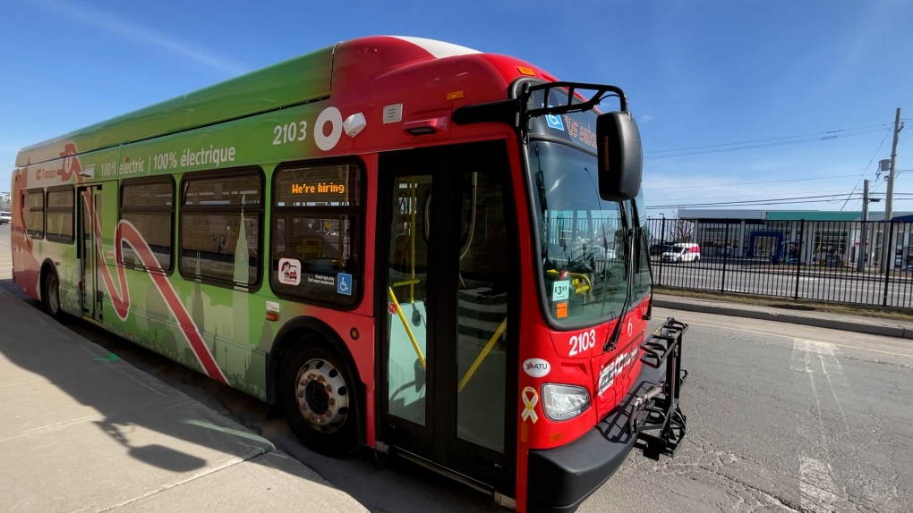 OC Transpo electric buses delayed, 60-foot buses cancelled [Video]