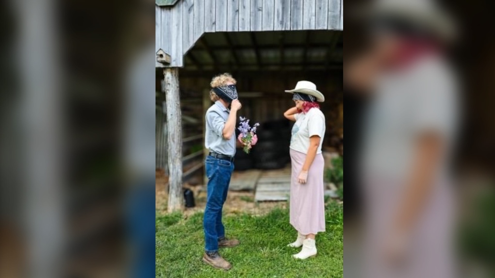 Saskatoon photographer matches singles on blind date [Video]