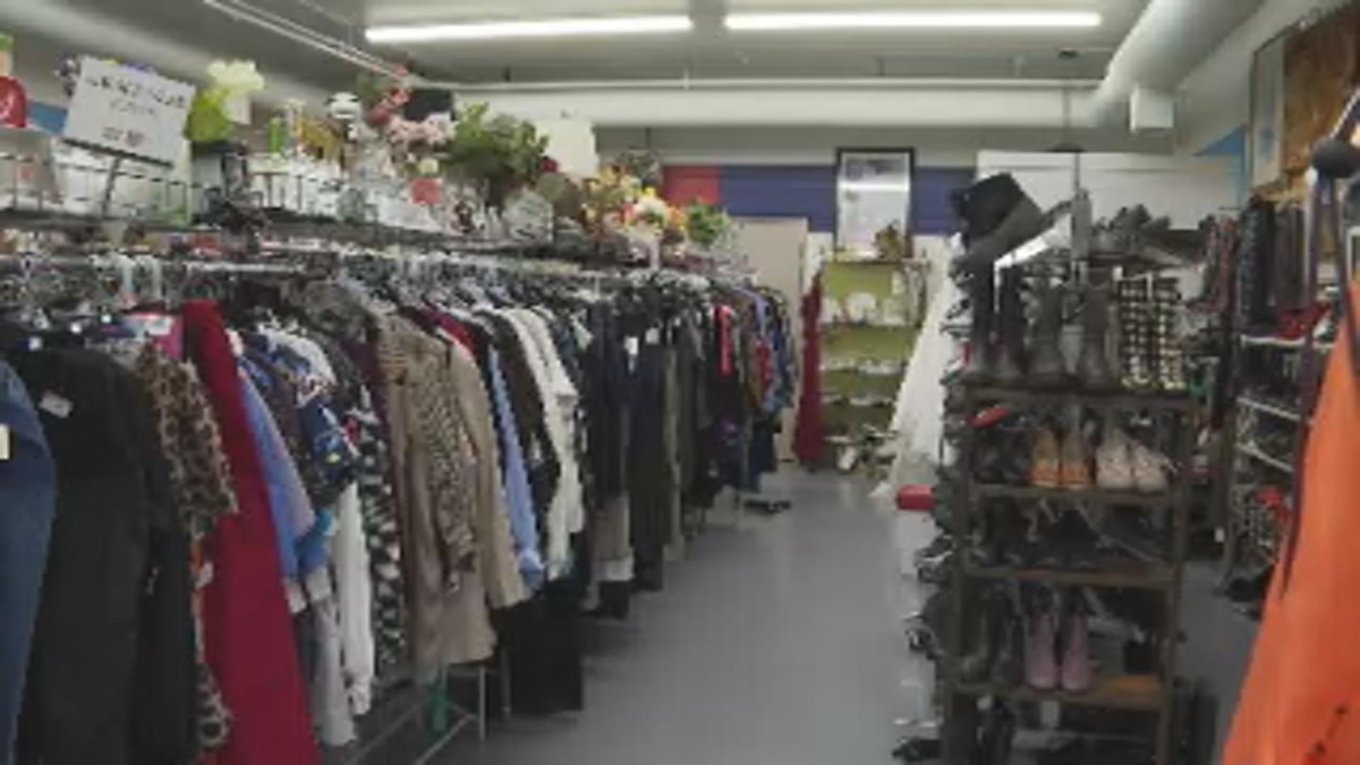 New survey shows Albertans turning to second-hand shopping – Lethbridge [Video]