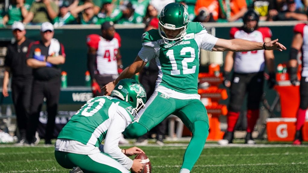 Saskatchewan Roughrider mainstay Brett Lauther prepares for 100th CFL game [Video]