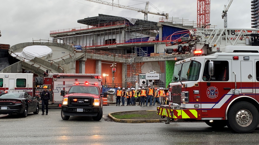 Another crane ‘incident’ at Oakridge Park development in Vancouver [Video]