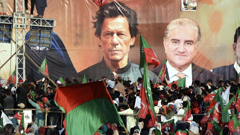 Pakistan locks down capital against Khan rally [Video]