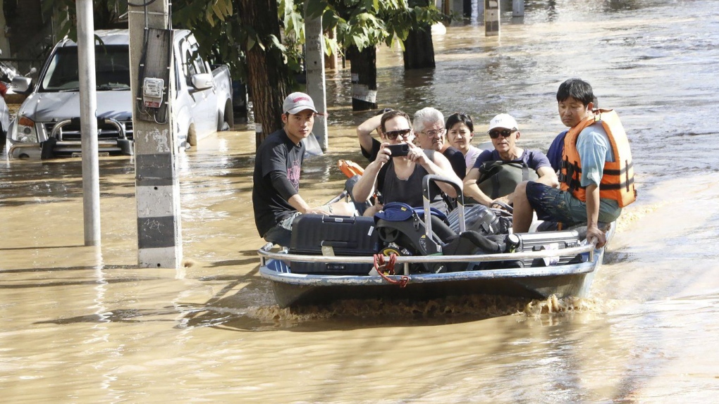 Thailand flood: Chiang Mai inundated [Video]