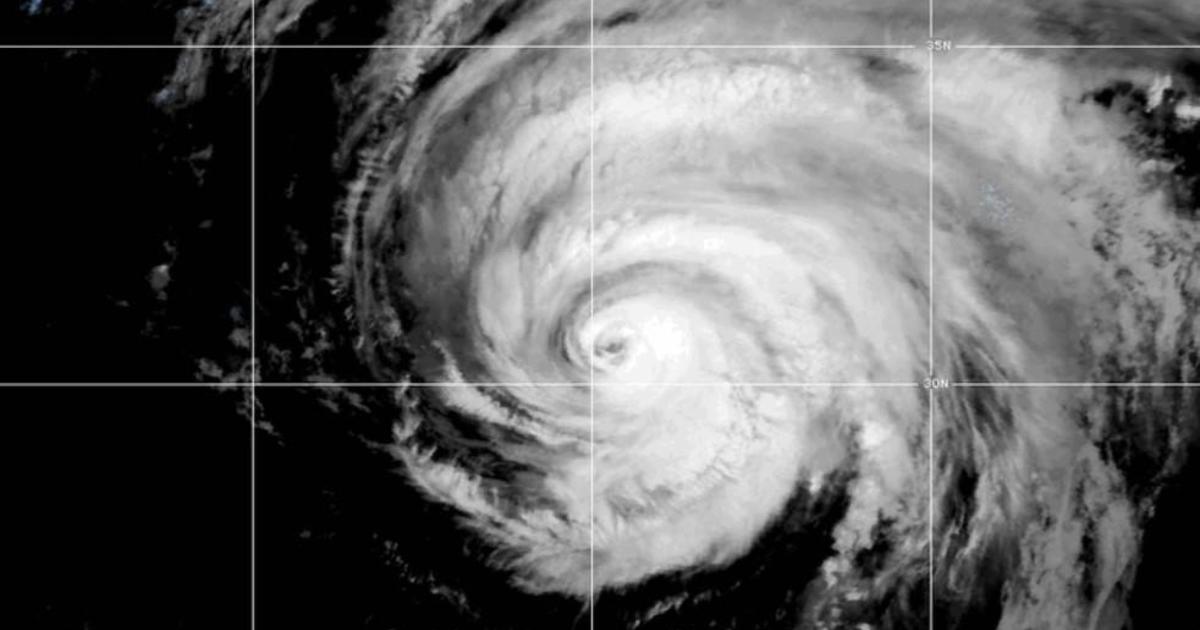 Hurricane Kirk still a powerful Category 3 storm in the Atlantic; life-threatening surf expected along East Coast [Video]