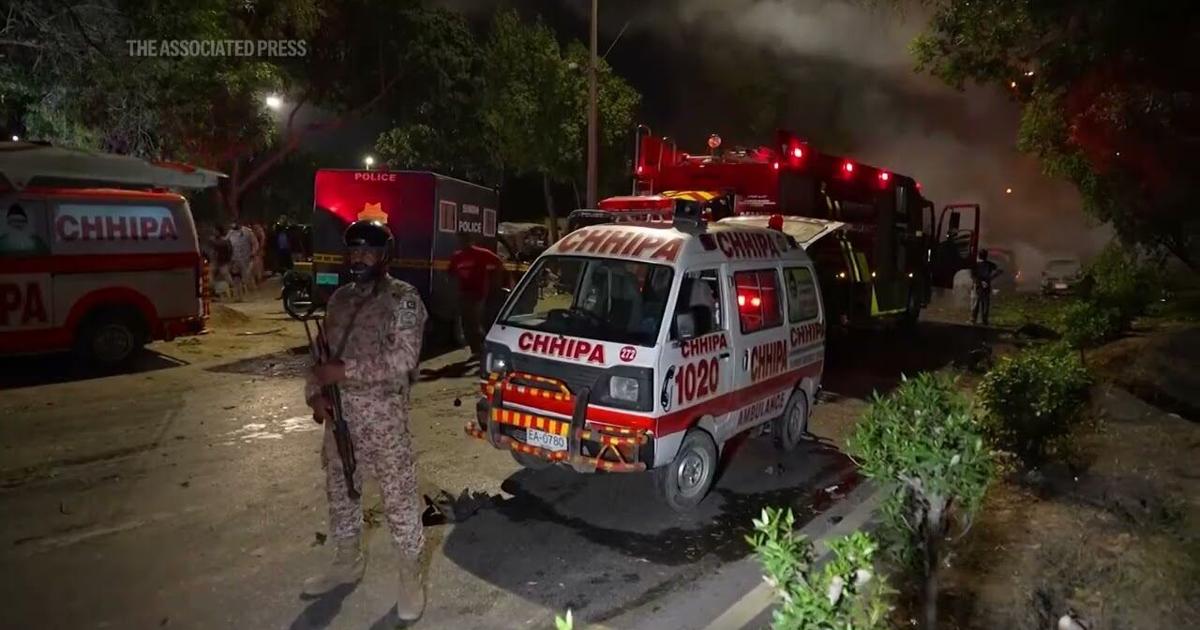 An explosion at the Karachi, Pakistan, airport kills 2 workers from China and injures others [Video]