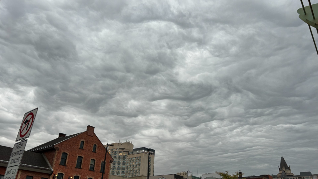 Asperitas clouds seen in the sky over Ottawa [Video]