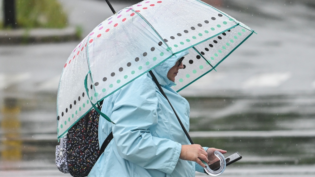 Maritime weather: Rain and downpours Monday through early Wednesday [Video]