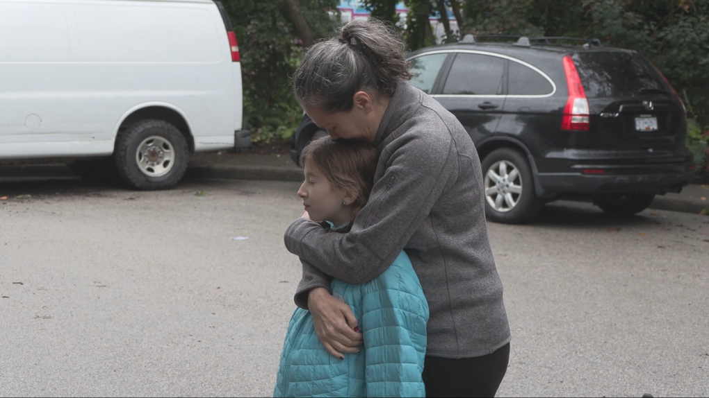 Multiple homes ablaze in East Vancouver fire [Video]