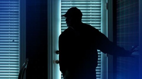 Police investigating overnight residential break-in in Baden [Video]