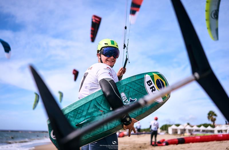 2024 Formula Kite Youth European Championships in Torregrande, Italy [Video]