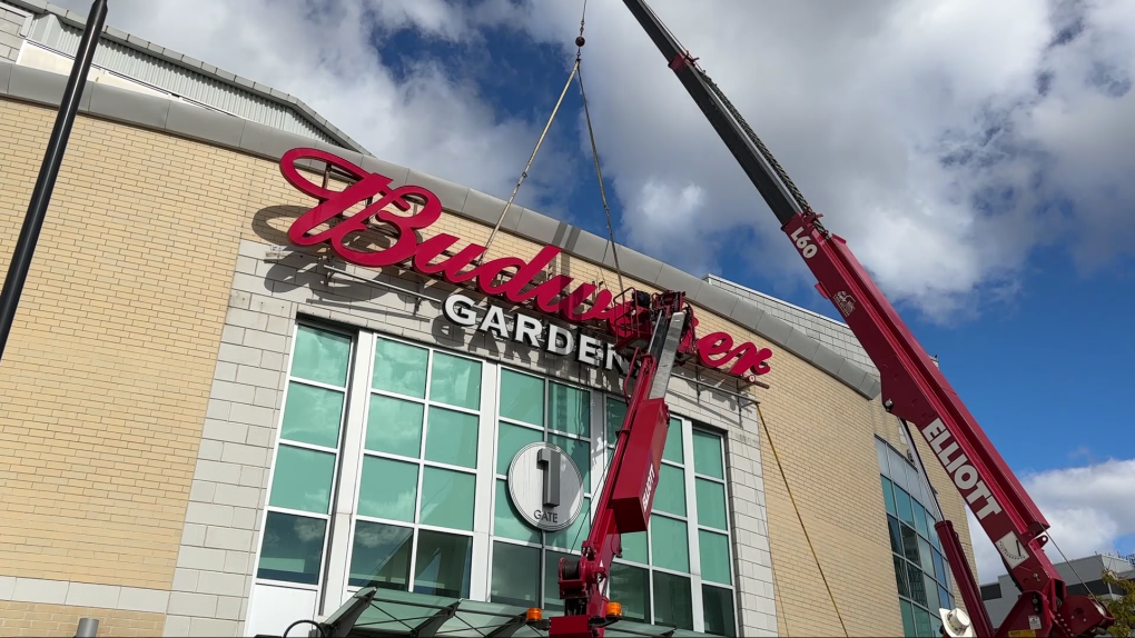 Budweiser Gardens sign removed | CTV News [Video]