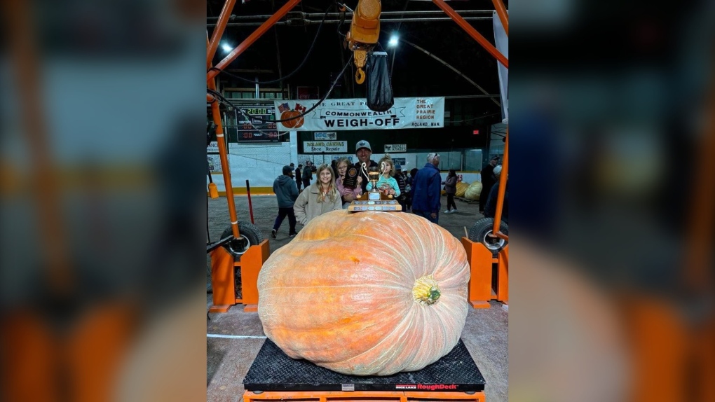 Giant pumpkin wins prize at Manitoba fair [Video]