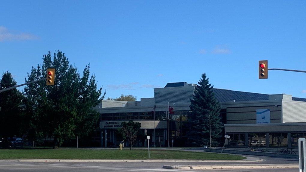 Stabbing at Oakridge Secondary School sends one to hospital [Video]