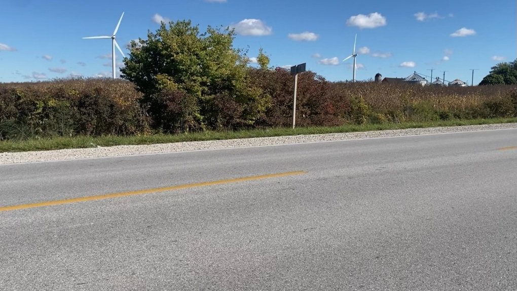 Mother concerned over 8-year-old’s dangerous bus stop [Video]