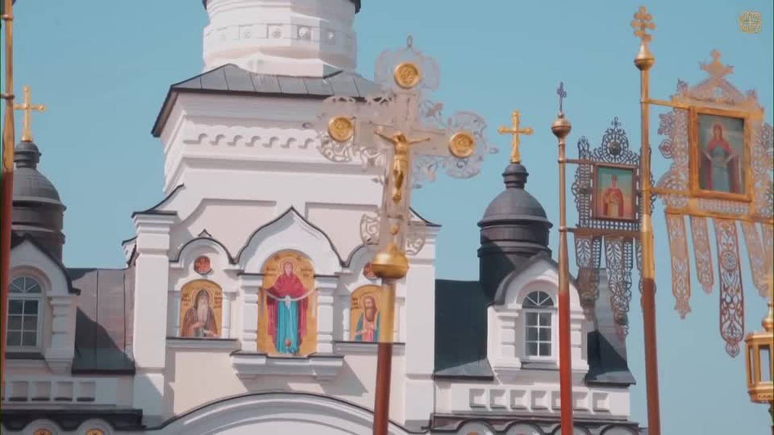 Video: Ukrainian move to ban Moscow-linked church stirs anger [Video]