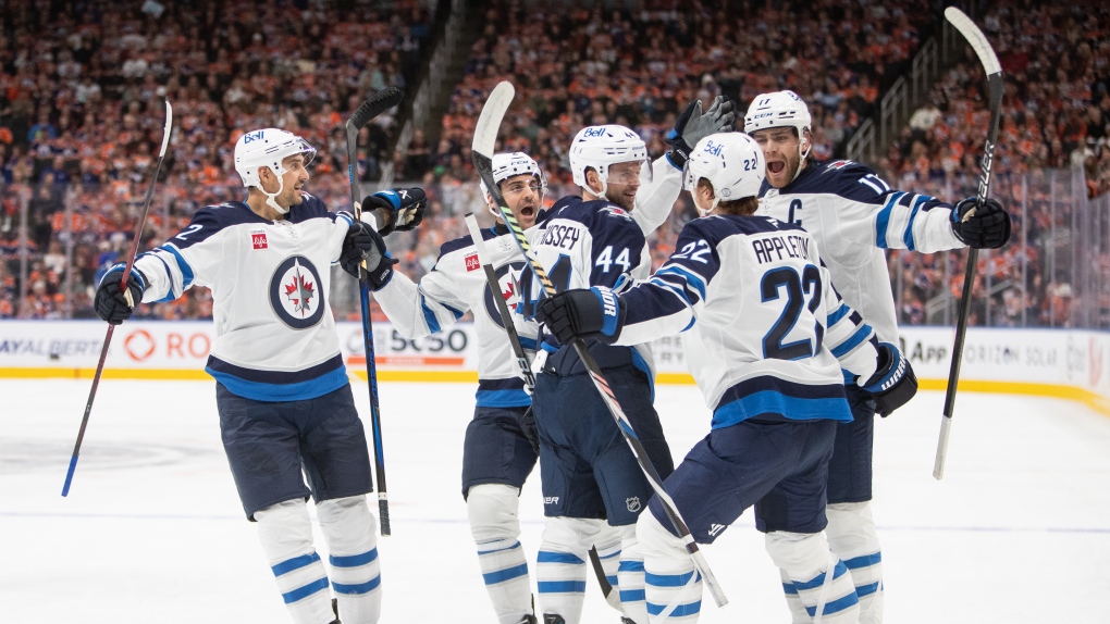 Winnipeg Jets looking to repeat early success as they welcome Chicago Blackhawks [Video]