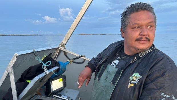 Despite challenges, fishing on Lake Winnipeg ‘just a way of life’ for many in this northern First Nation [Video]