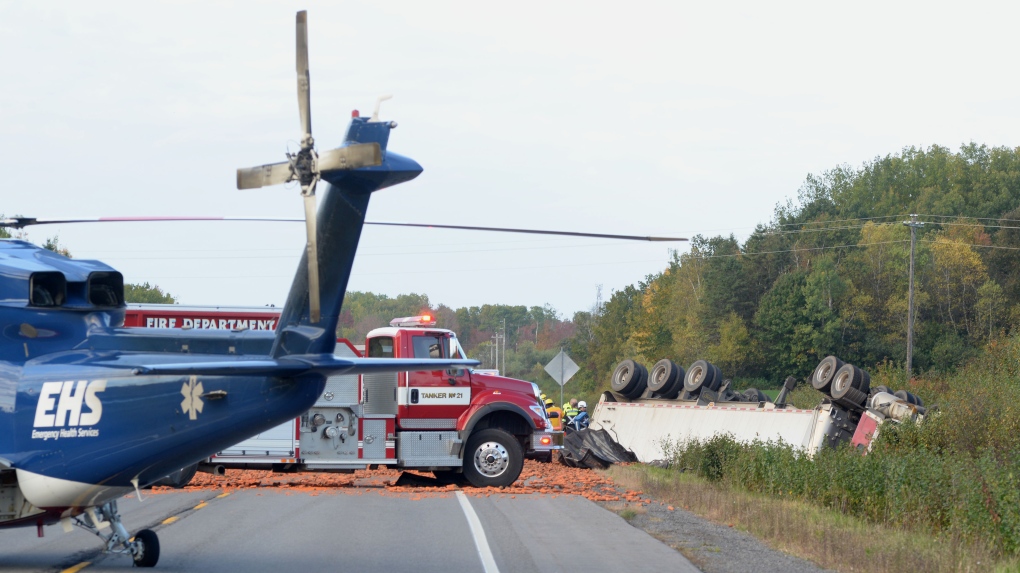 Multiple Vehicle Collision near Wolfville, N.S. [Video]