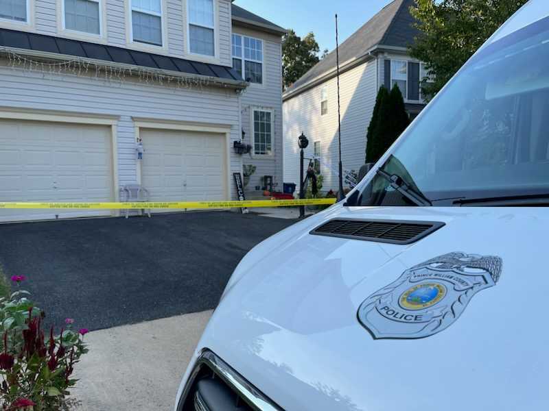 2 found dead in basement of Manassas home; person of interest detained in New Jersey [Video]