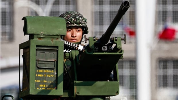 In major military exercise, China simulates sealing off Taiwan’s ports [Video]