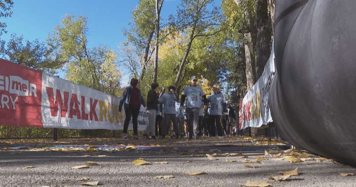 Hundreds walk, run in support of Calgary families affected by dementia – Calgary [Video]