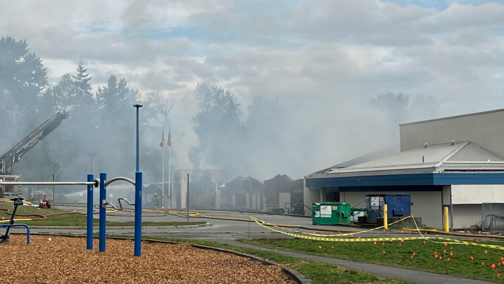 Students thank firefighters on anniversary of Port Coquitlam, B.C., school fire [Video]