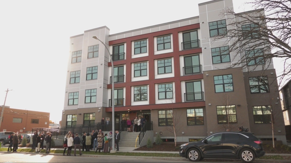 Calgary affordable housing complex opens in Crescent Heights [Video]