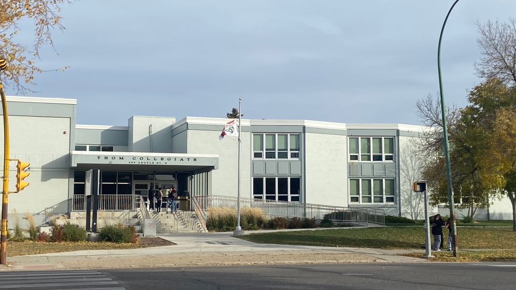 Weapons offence at Regina high school leads to one arrest [Video]