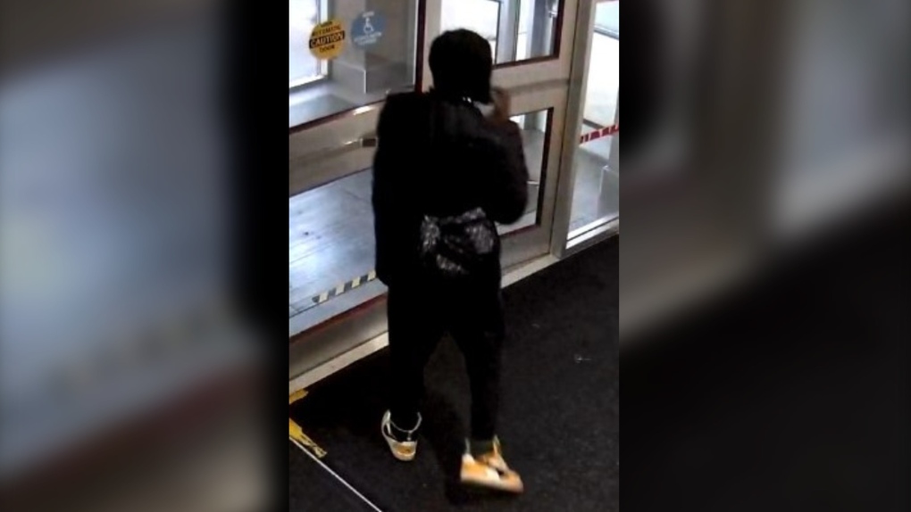 N.S. news: Police search for man after Cole Harbour robbery [Video]