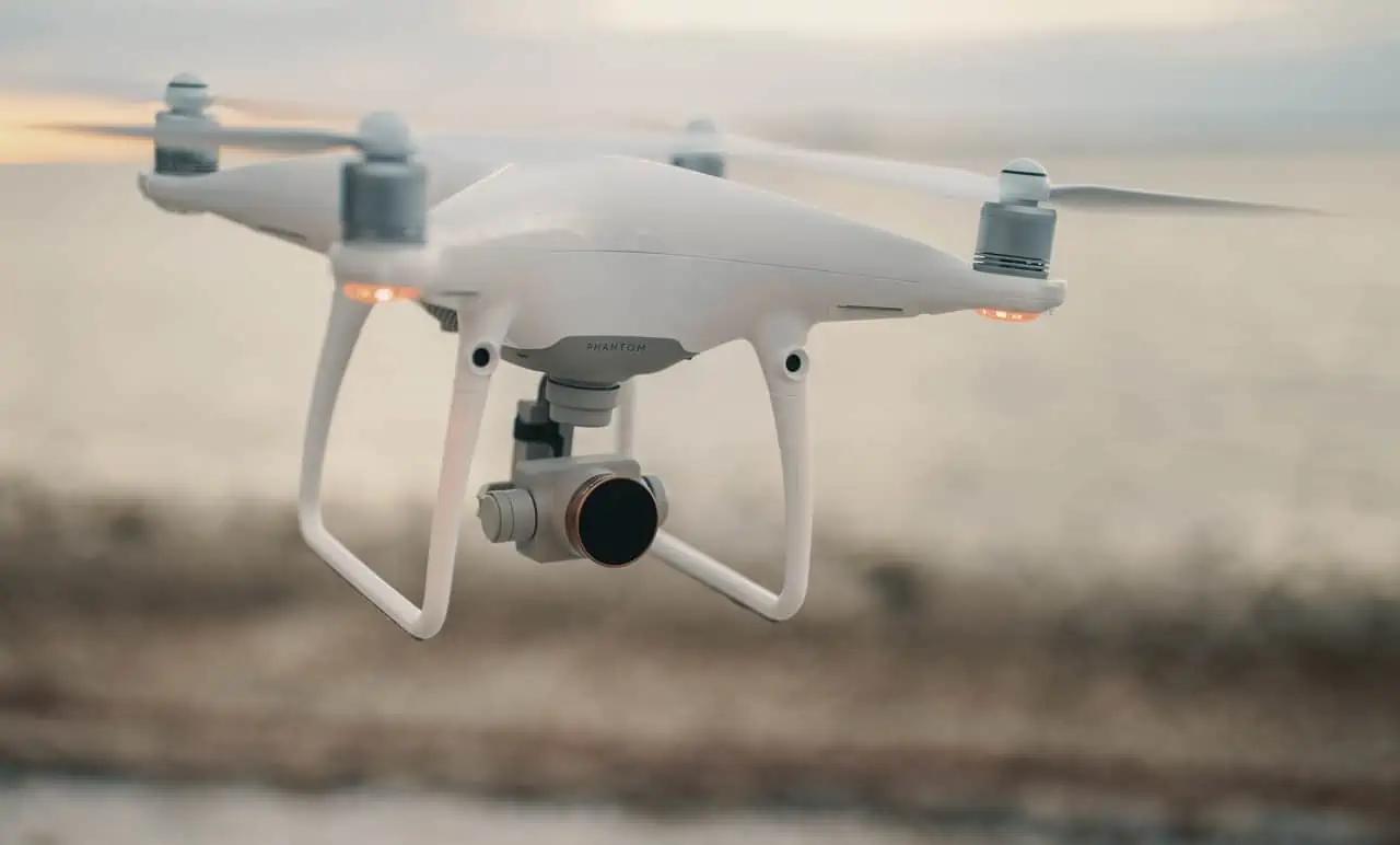 ‘Suspicious drone activity’: substance dropped on homes in small Ontario town was just bird poop [Video]