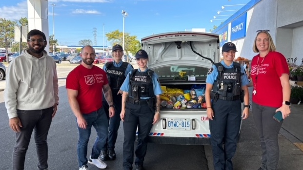 Food drive collects 4500 lbs for food bank [Video]