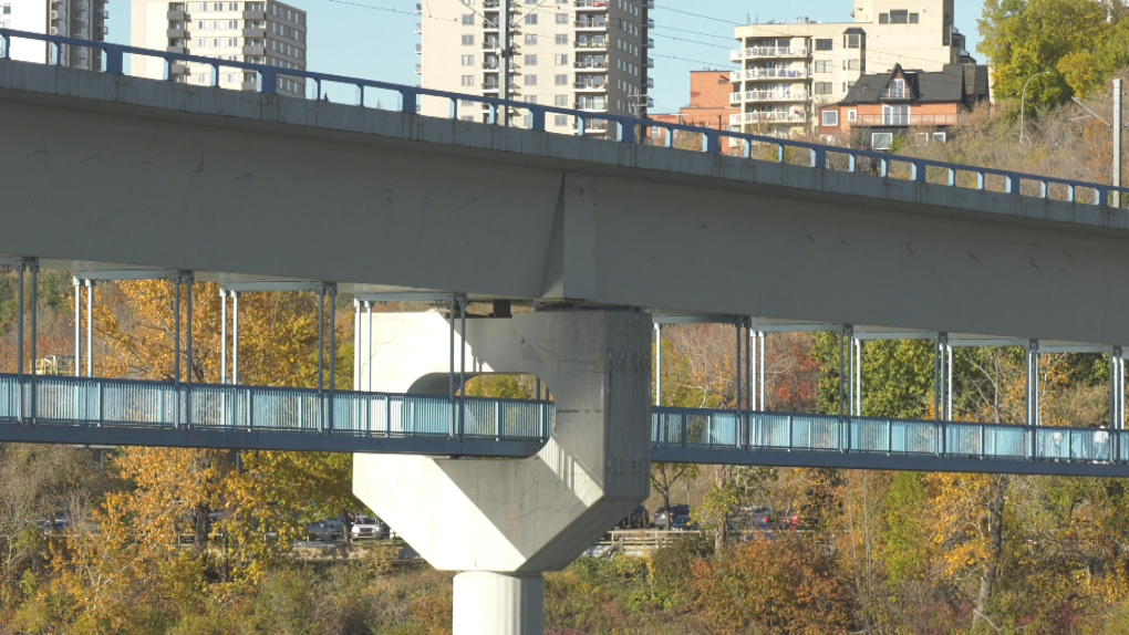 1 charged in death of man on Edmonton pedestrian bridge [Video]