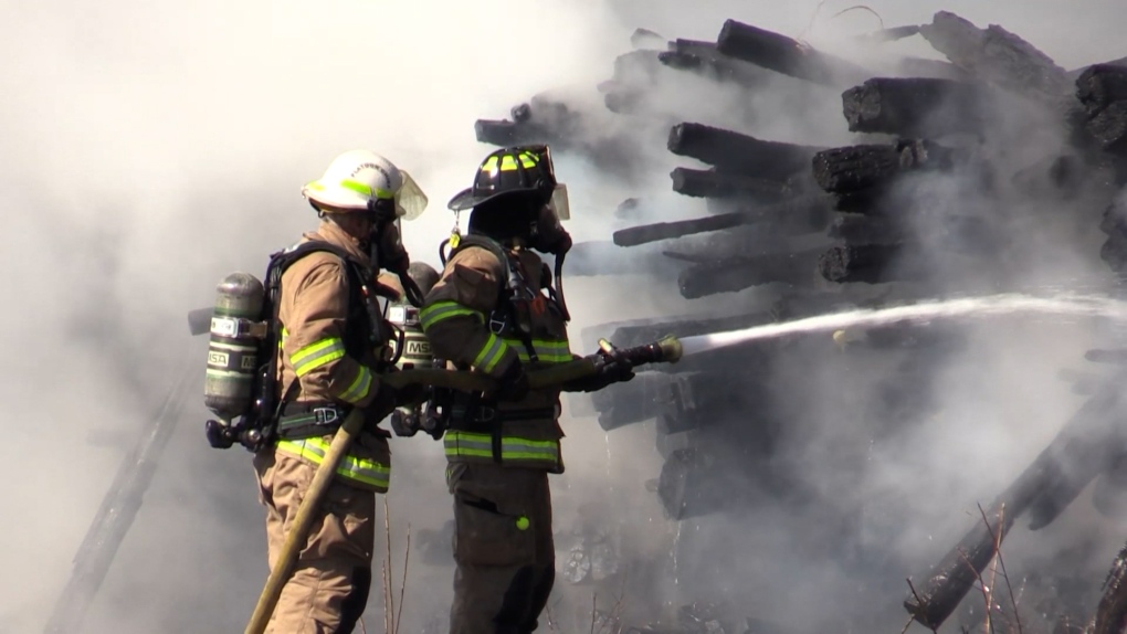 St. Thomas councillor blasts CN after massive railroad tie fire [Video]