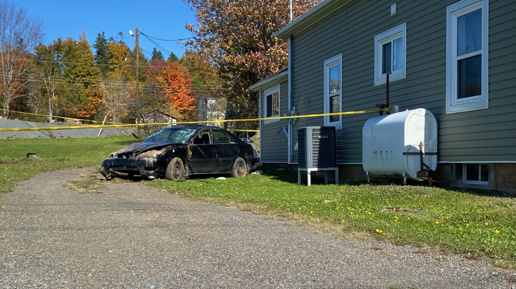 N.S. news: Car crashes next to house in Walton [Video]