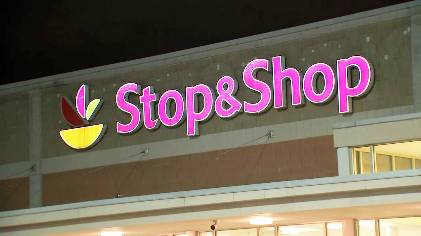 Stop & Shop announces closing date for 7 Mass. locations, storewide discounts for customers  Boston 25 News [Video]