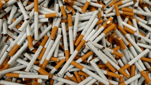 How the proposed deal between provinces, smokers and tobacco companies would work [Video]