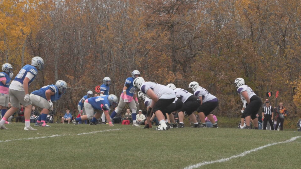 Oak Park Raiders topple Brandon’s Vincent Massey Vikings in final regular season game [Video]