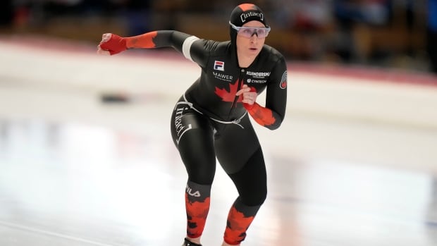 Ivanie Blondin wins another gold at Canadian speed skating championships [Video]