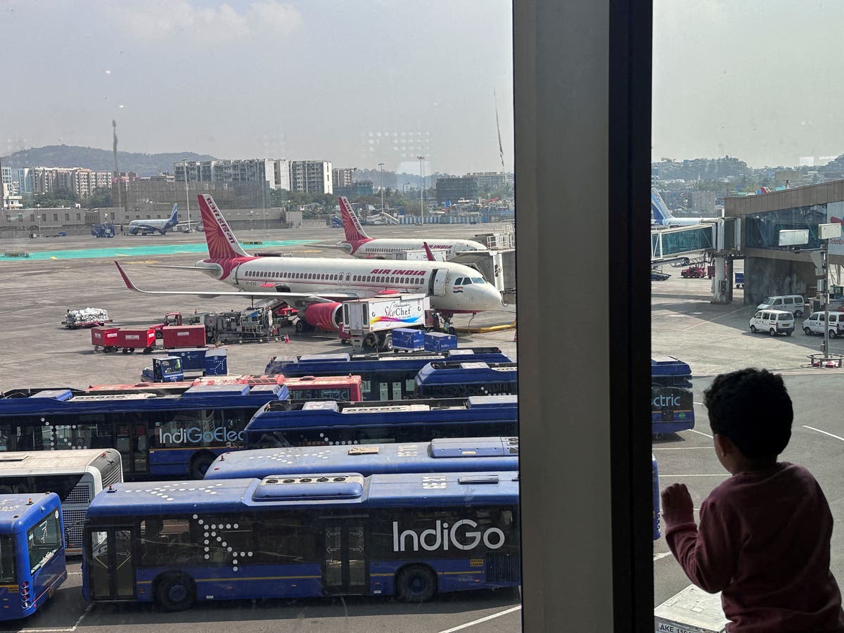 Indias aviation safety body says skies absolutely safe after 70 fake bomb threats disrupt air travel [Video]