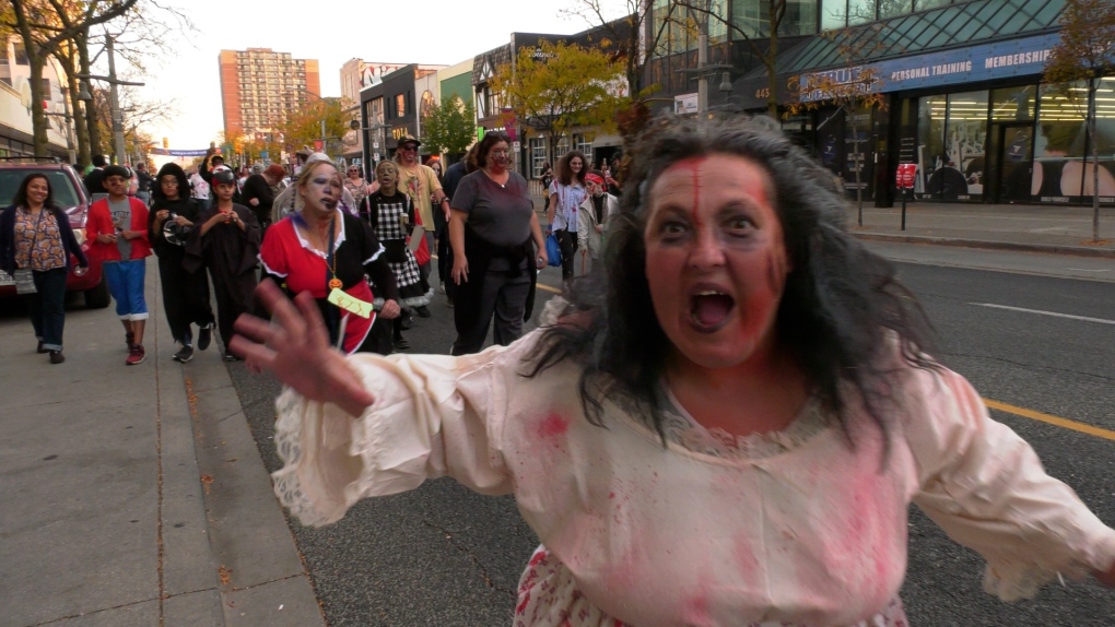 Zombie Walk in downtown Windsor [Video]