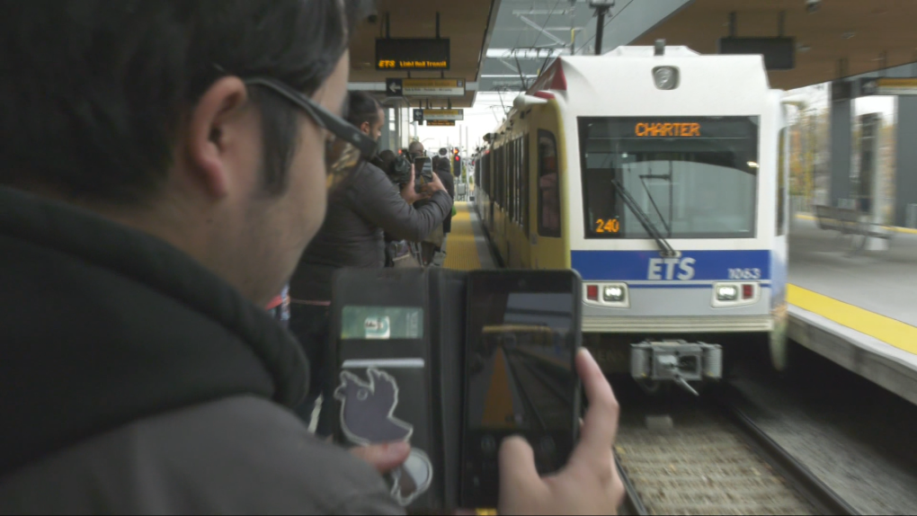 Edmonton transit: Supporters raise public transportation awareness [Video]