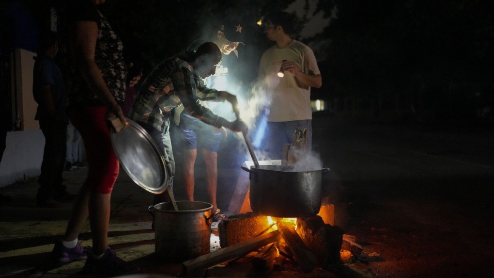 Cuba blackout: 6 dead after Oscar hits island [Video]